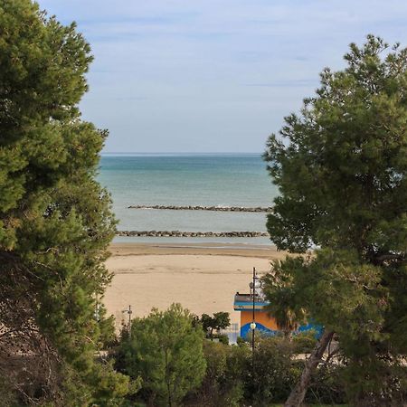 Hotel La Ninfea Montesilvano Marina Kültér fotó