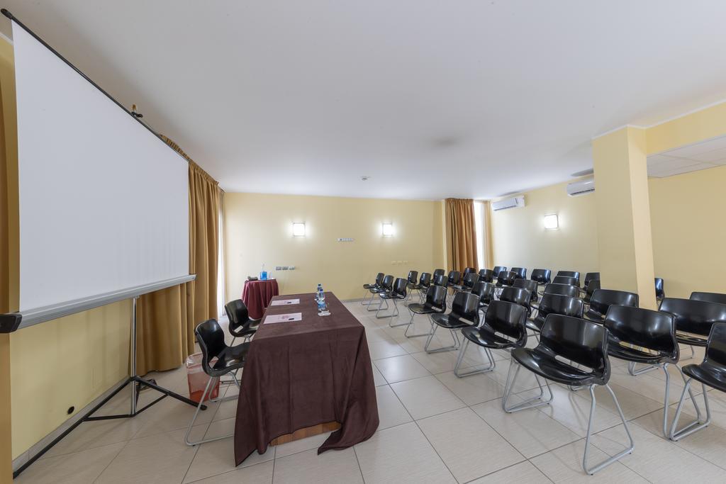 Hotel La Ninfea Montesilvano Marina Kültér fotó