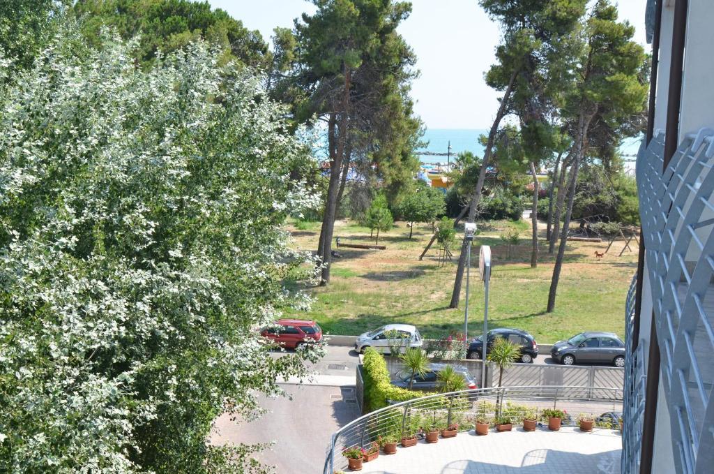 Hotel La Ninfea Montesilvano Marina Kültér fotó