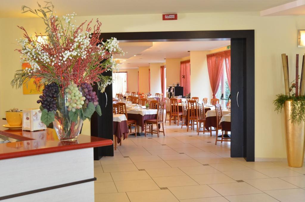 Hotel La Ninfea Montesilvano Marina Kültér fotó