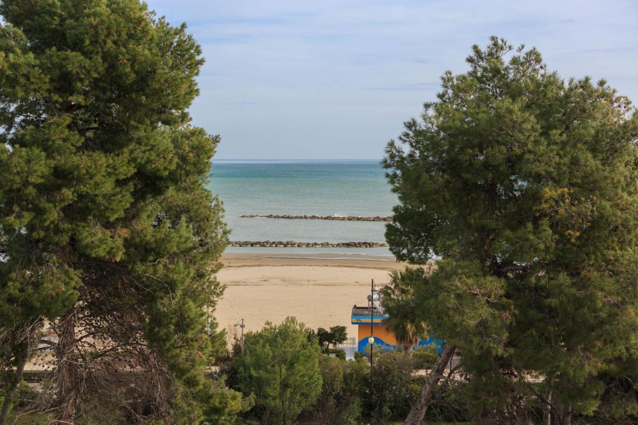 Hotel La Ninfea Montesilvano Marina Kültér fotó