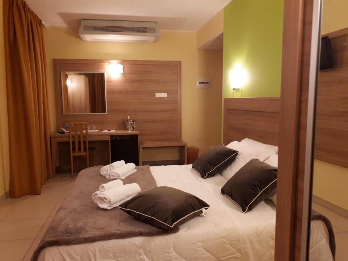 Hotel La Ninfea Montesilvano Marina Kültér fotó